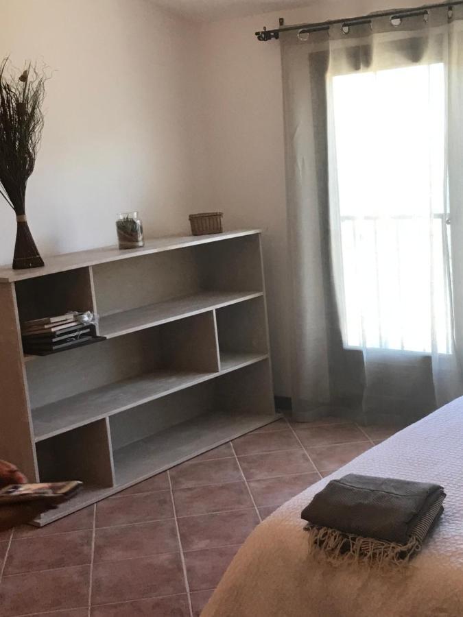 Bastide Campagne Canal Cucuron Esterno foto