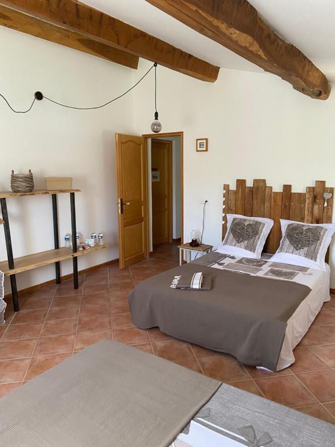 Bastide Campagne Canal Cucuron Esterno foto